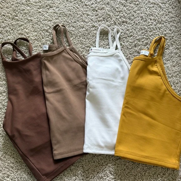 Set of Ribbed Tank Tops - Picture 1 of 8